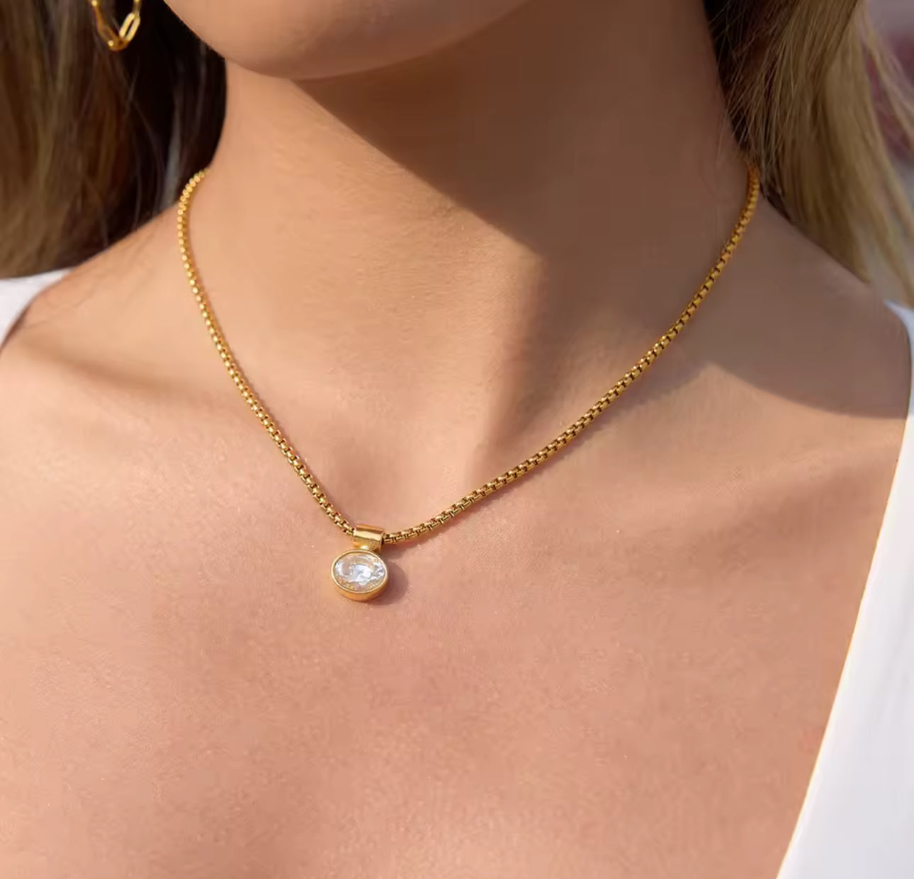 Canaria Golden Gem Necklace