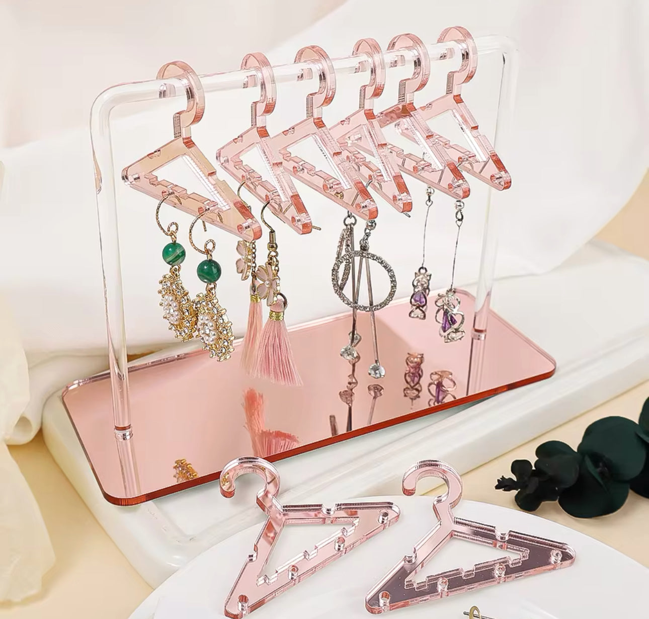 Mini Hanger Acrylic Jewellery Storage