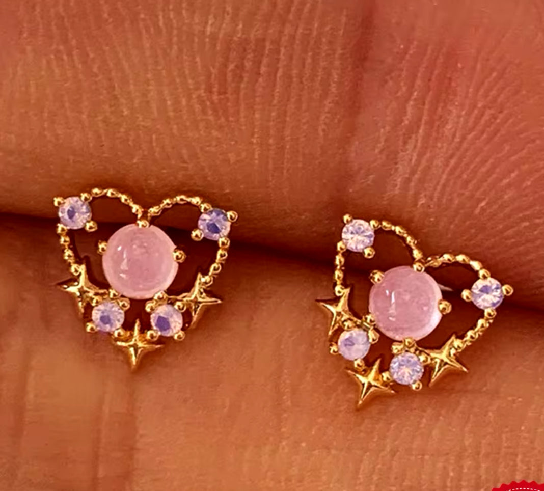 The Gigi Heart Stud Earrings