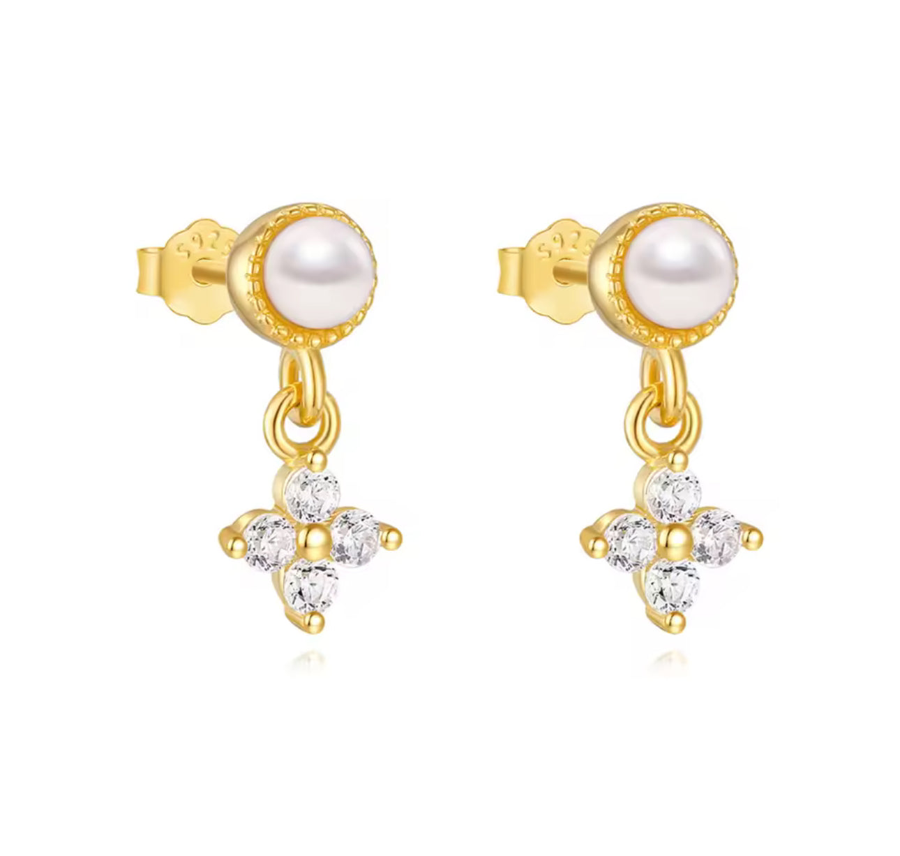 Vino Blanco Pearl Earrings