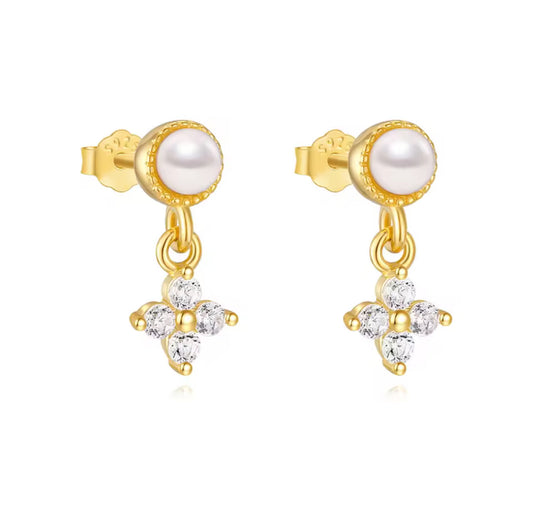 Vino Blanco Pearl Earrings