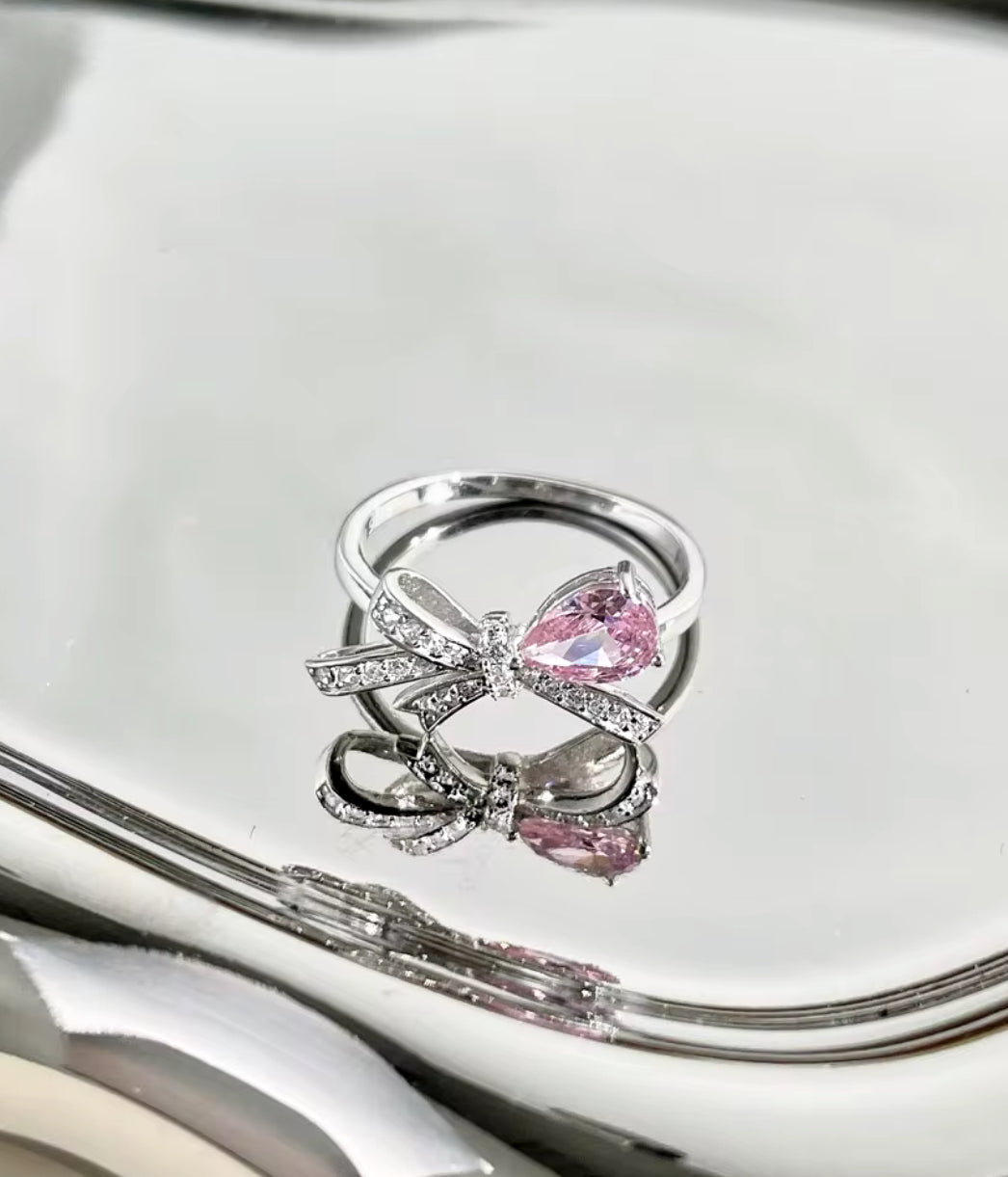 Paris Bow Design Ring