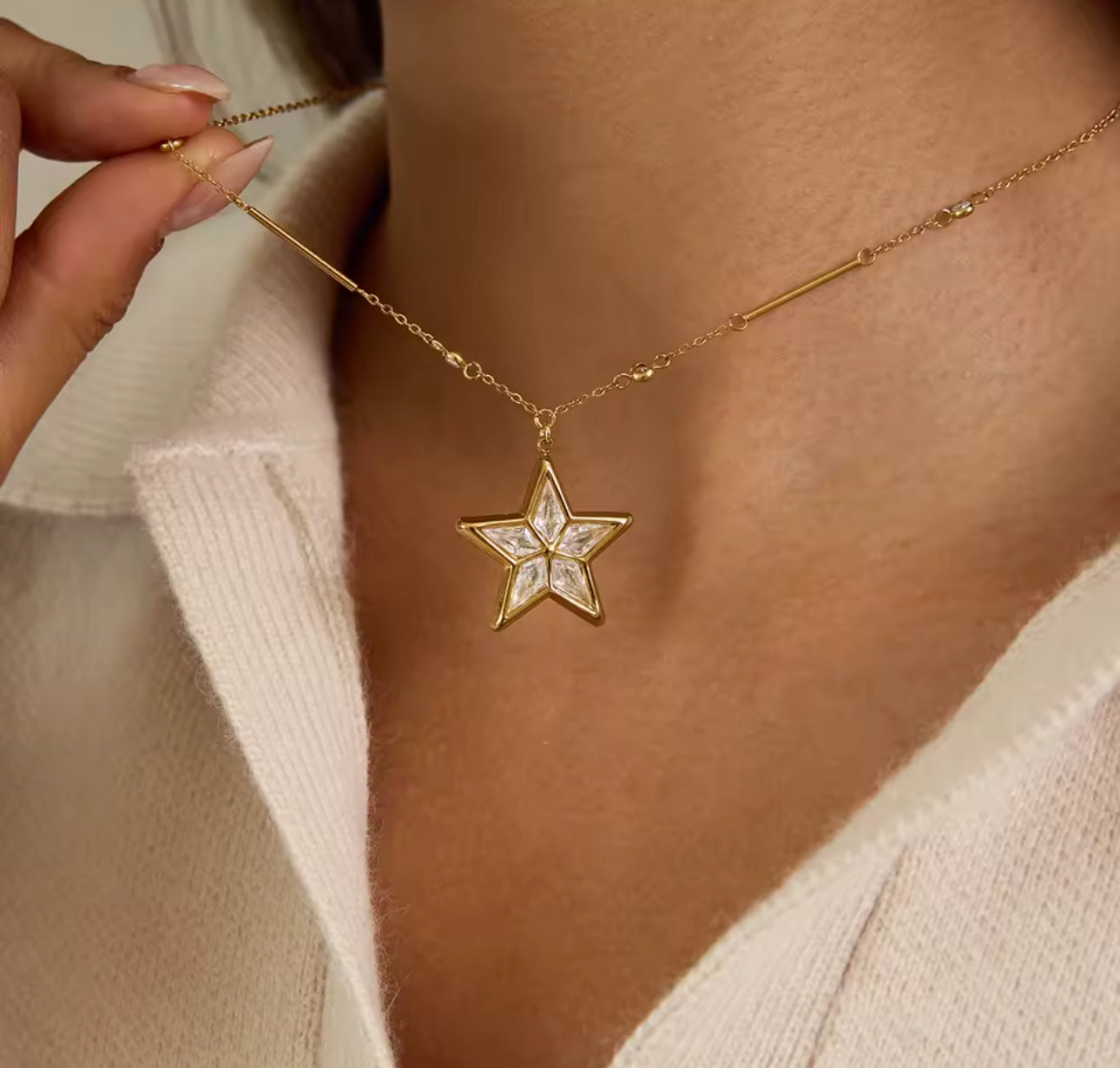 Golden Zella Star Necklace