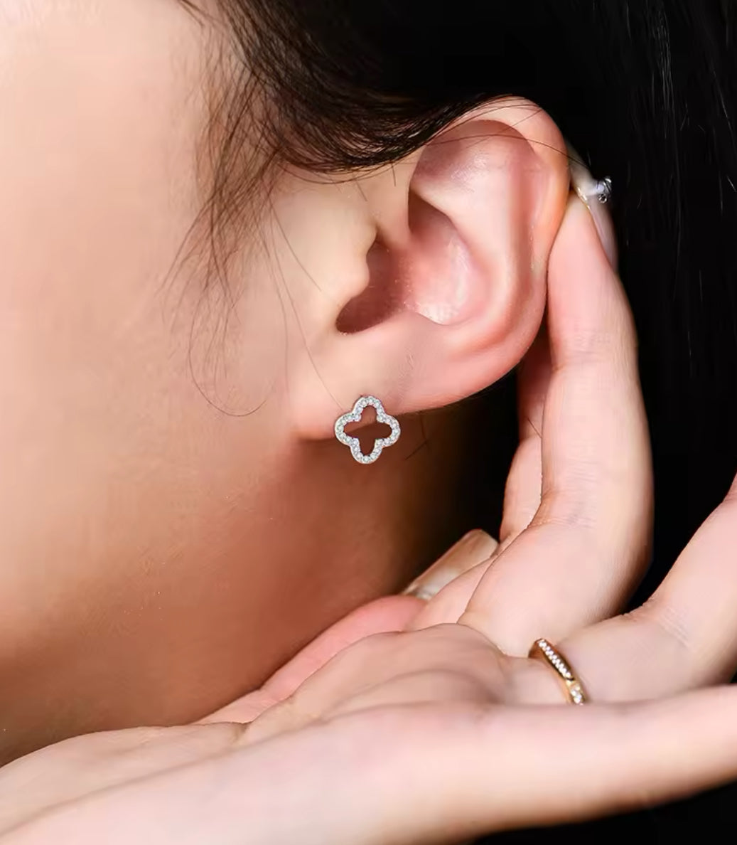 Clover Diamante Studs - 18k plated