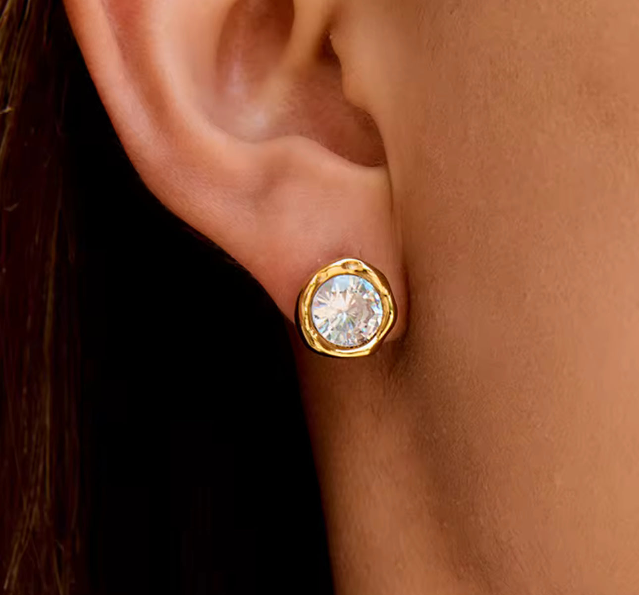 Classic Maravi Stud Earrings
